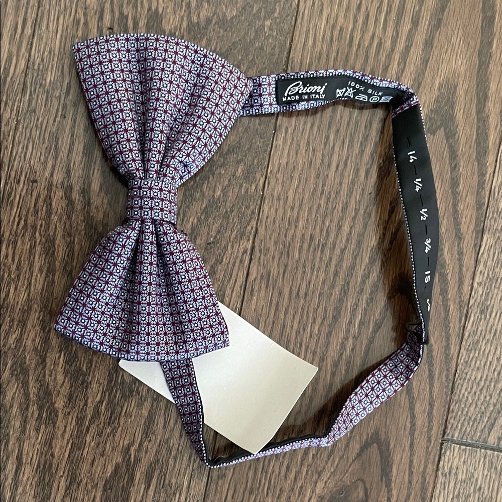 Brioni Geometric Patterned Bow Tie in Purple and White
